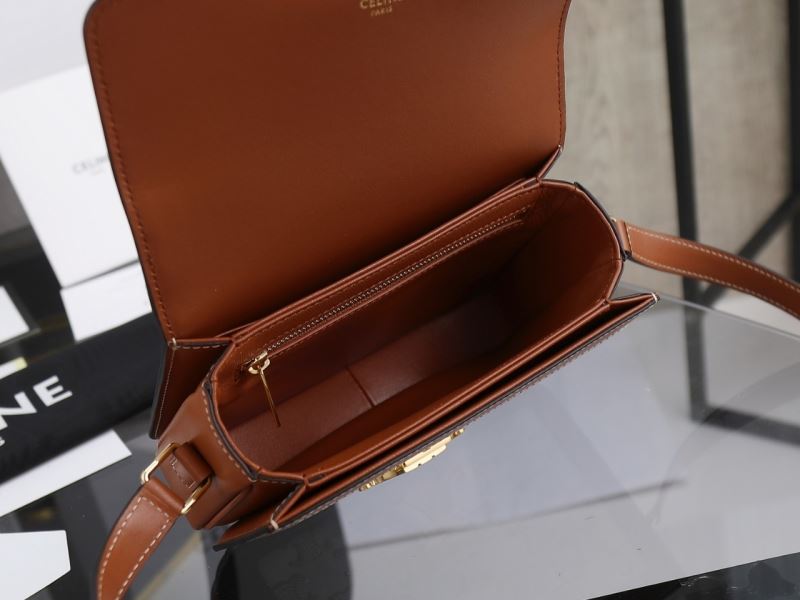 Ce1i*e triomphe bags